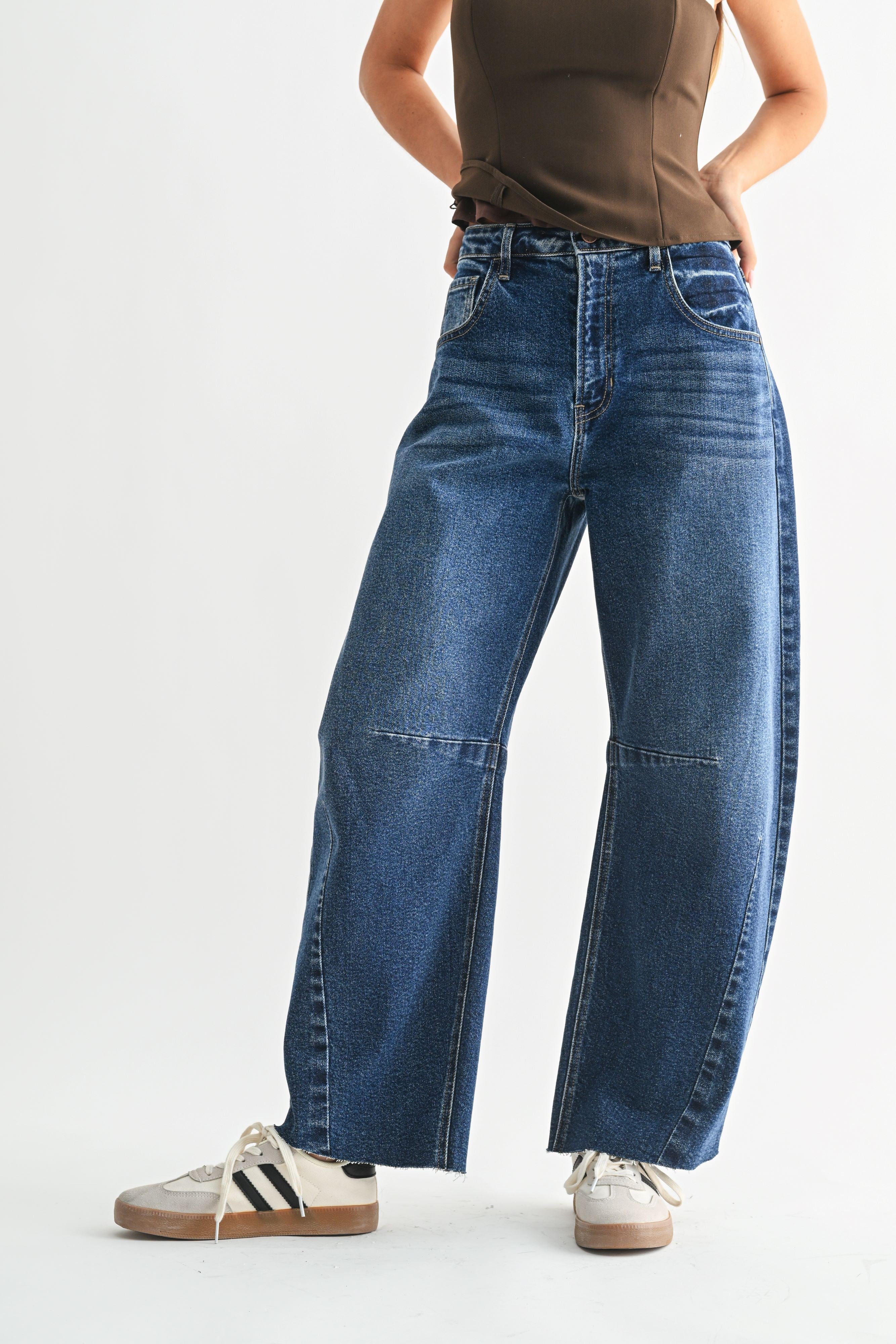 Barrel Jean With Seams - Dark Wash