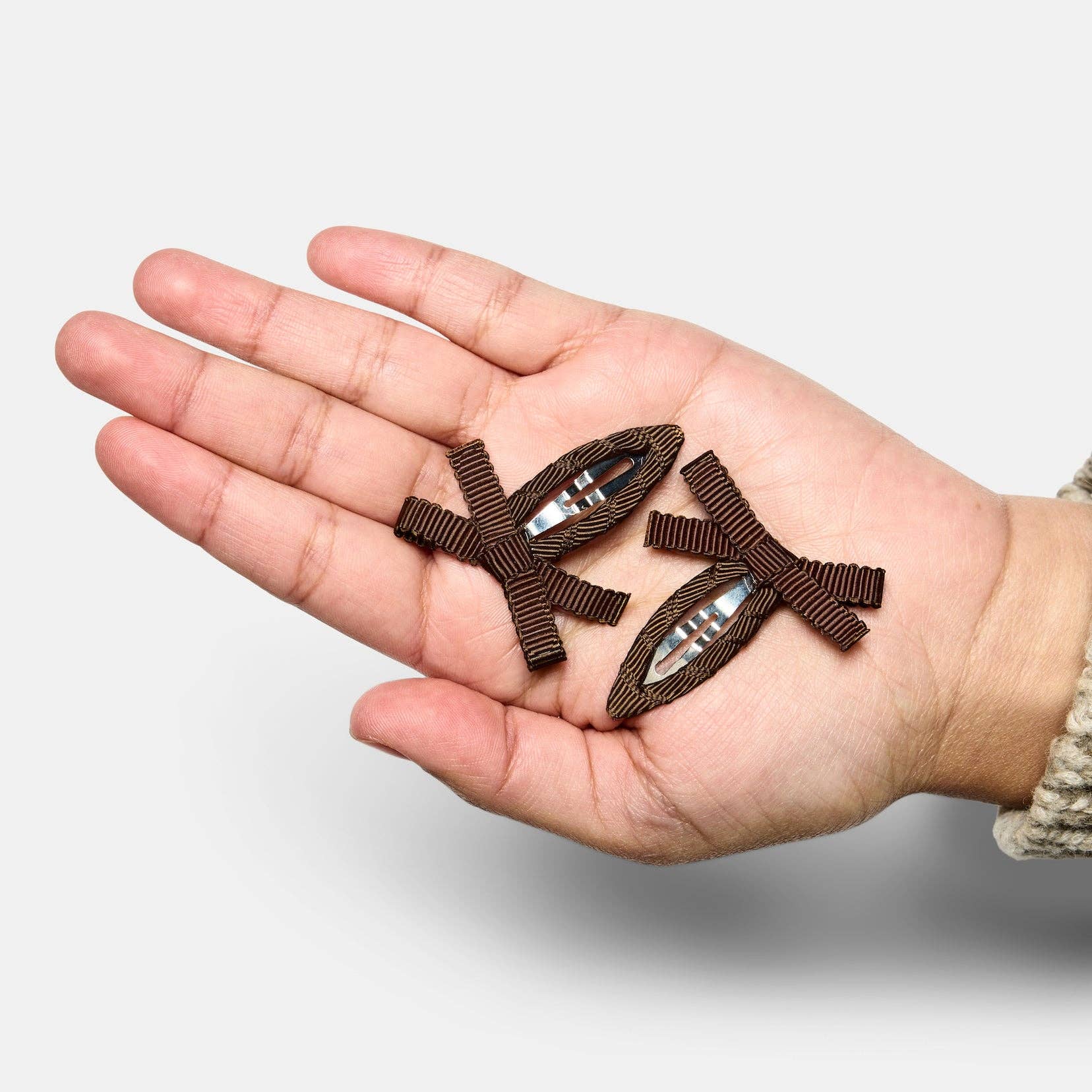 Mini Bow Snap Clips in Chocolate
