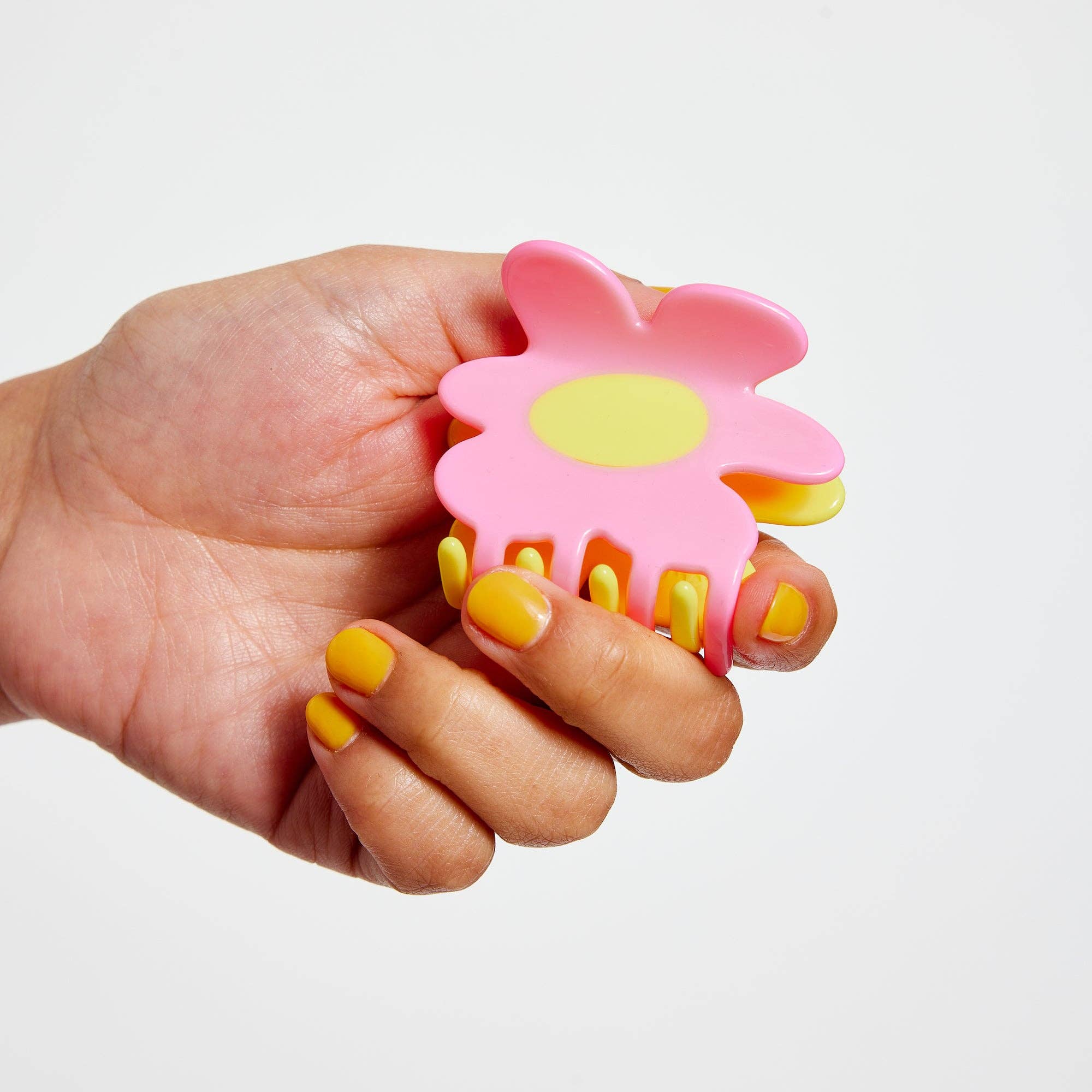 Flower Claw in Yellow + Pink - Downerss