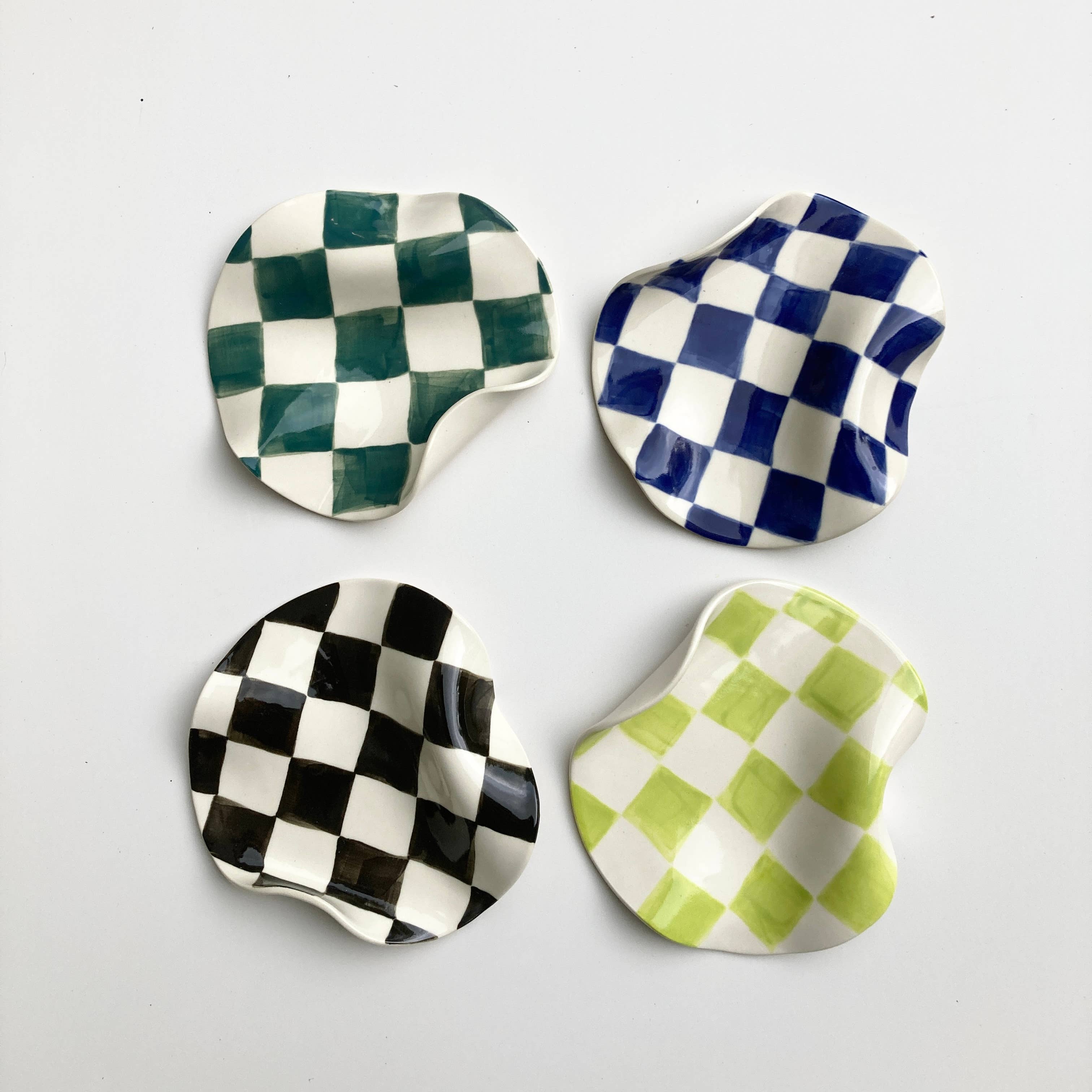 Checker Wavy Dish - Black - Downerss