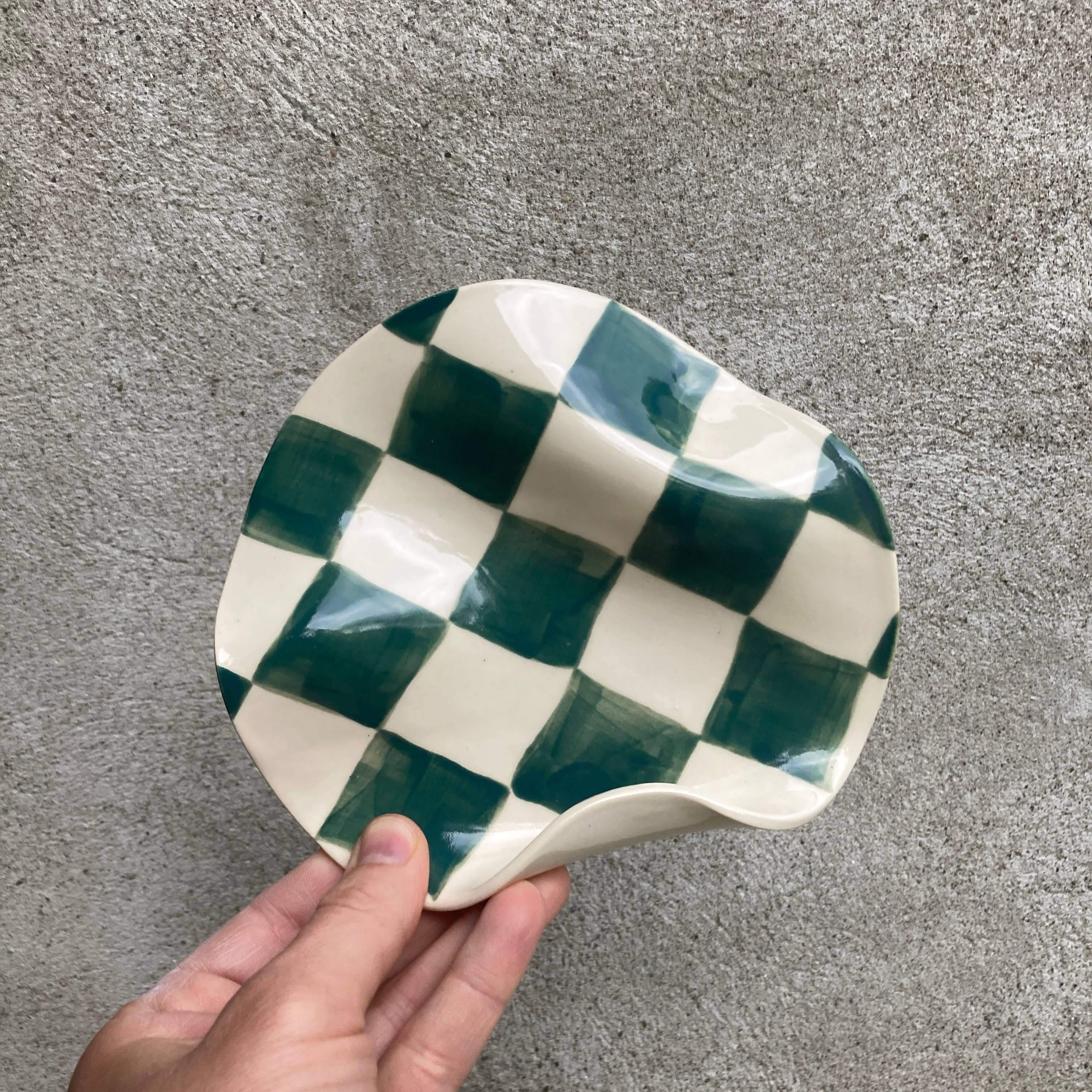 Checker Wavy Dish - Black - Downerss
