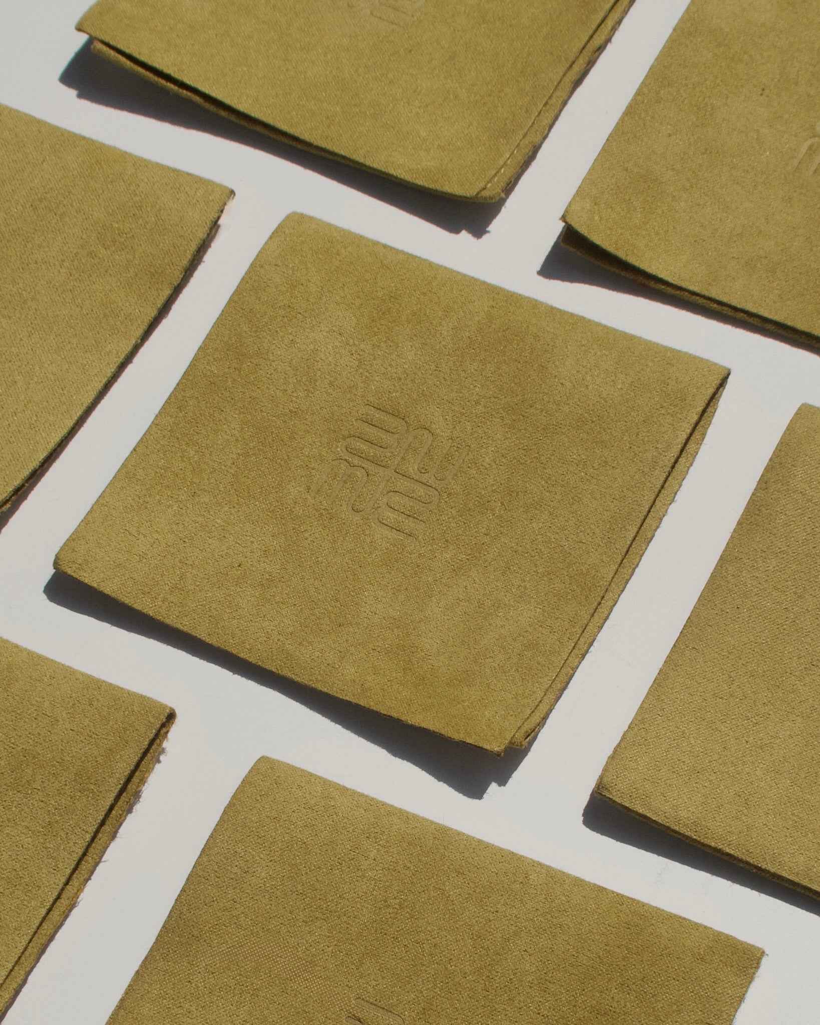 Grande Hallie Tapered Huggies - Gold