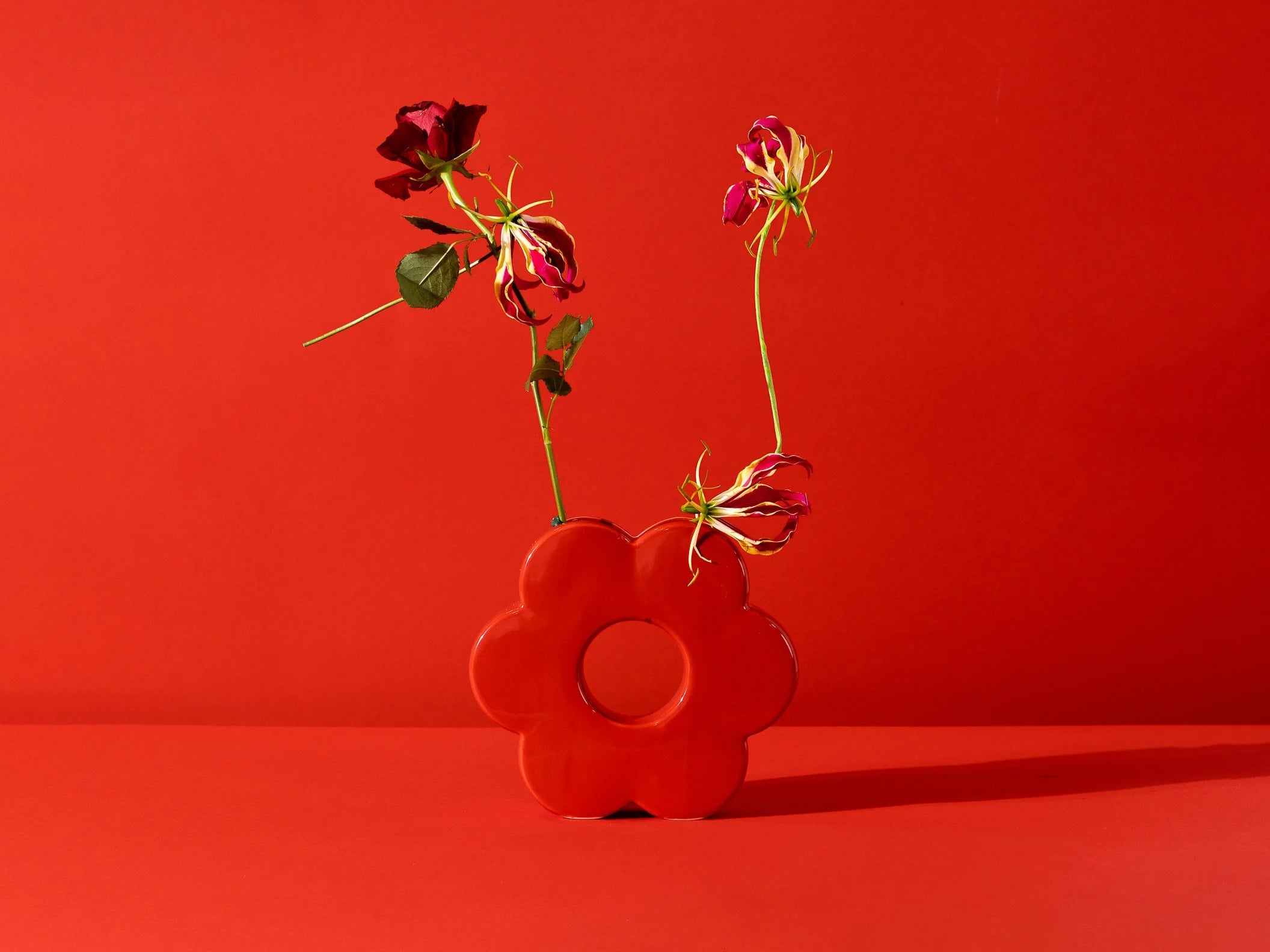 Daisy Vase - Red