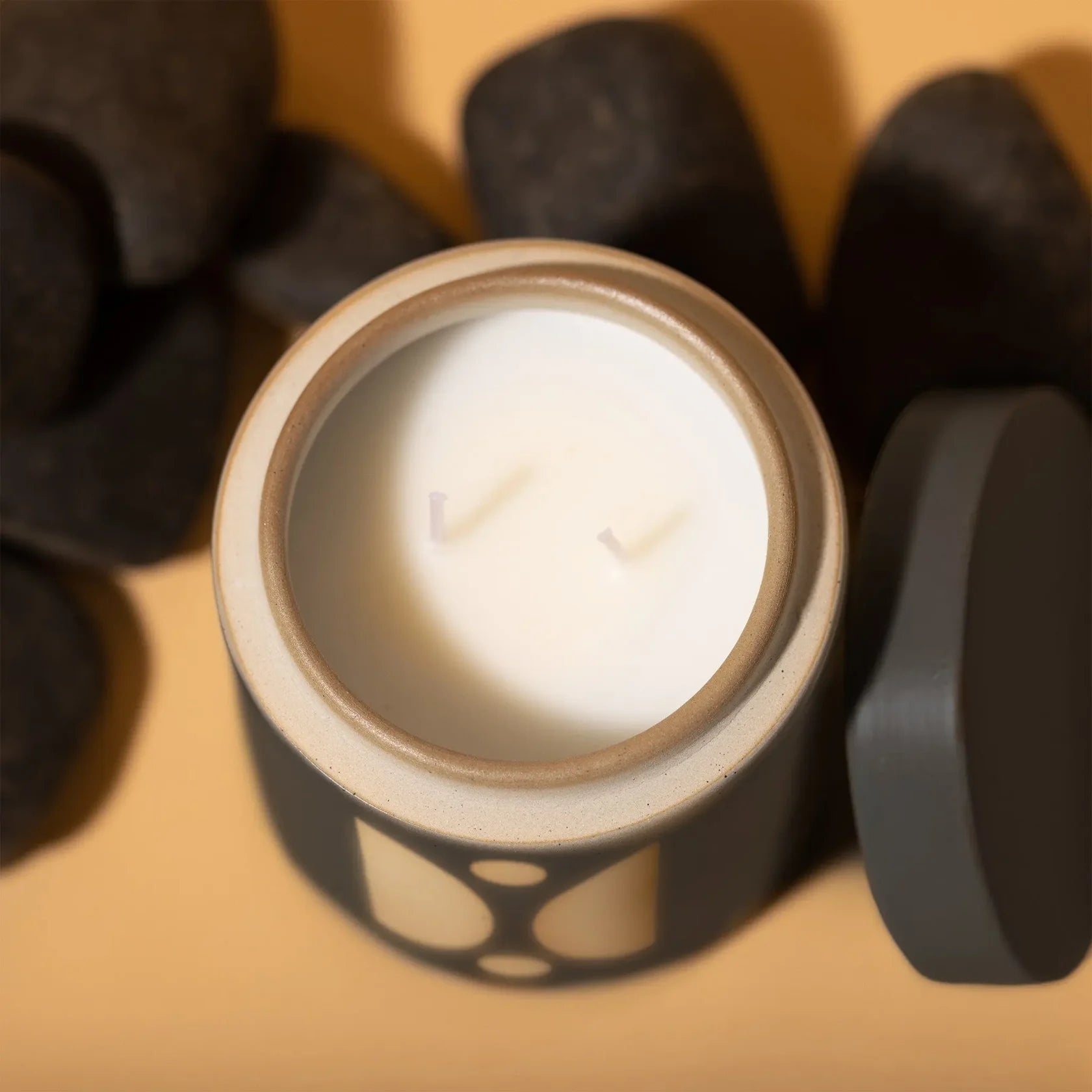 Palo Santo + Suede Ceramic Soy Candle - Form