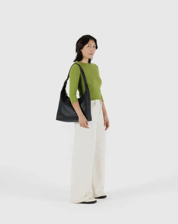 Recycled Leather Shoulder Bag - Black - Downerss