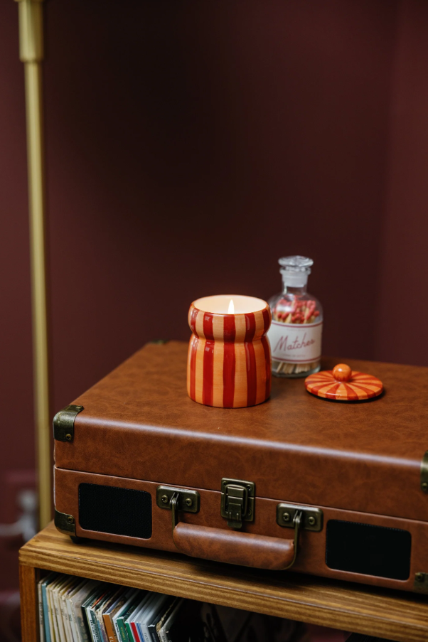 Cabana Red & Coral Candle - Spiced Apple