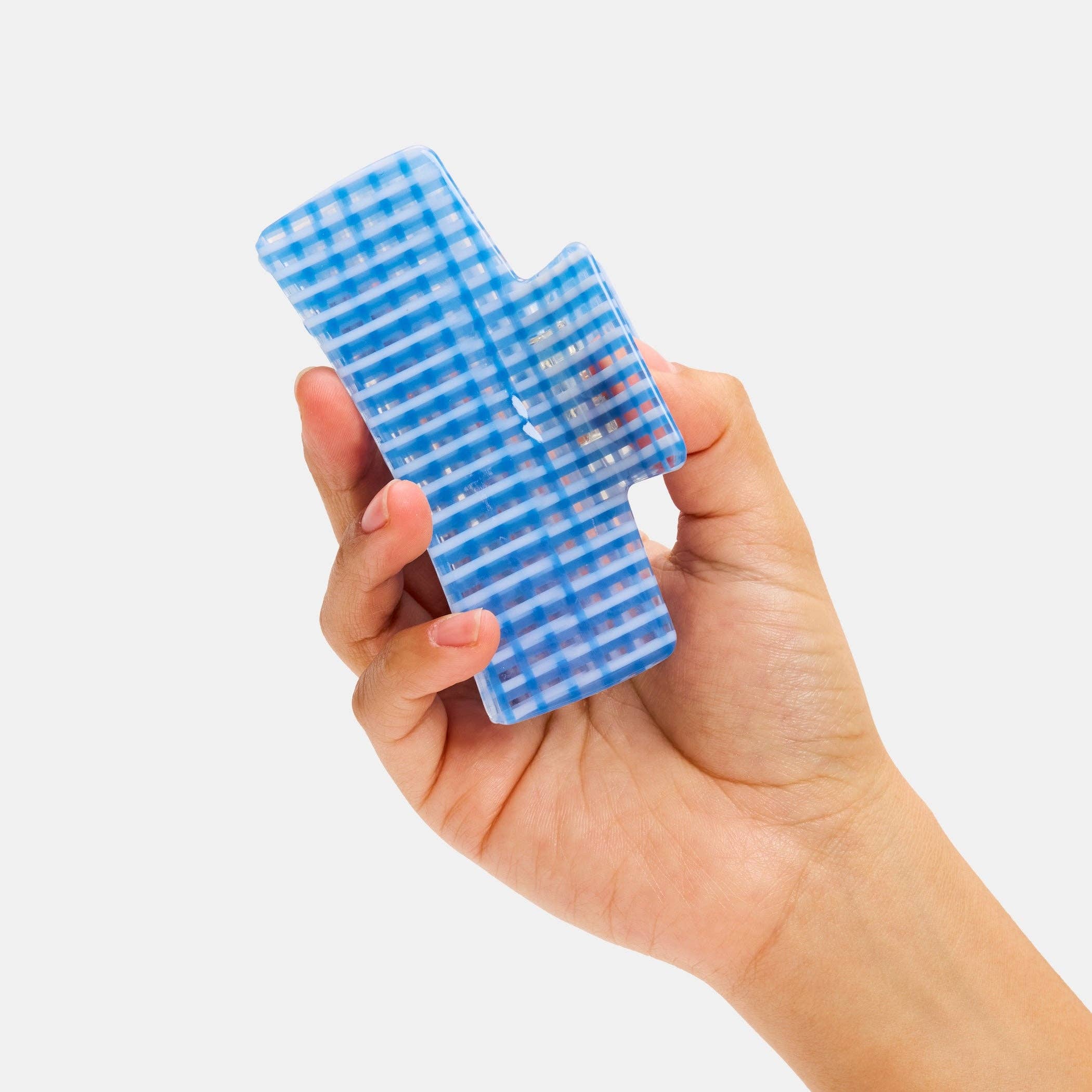 Box Claw in Blue Lattice
