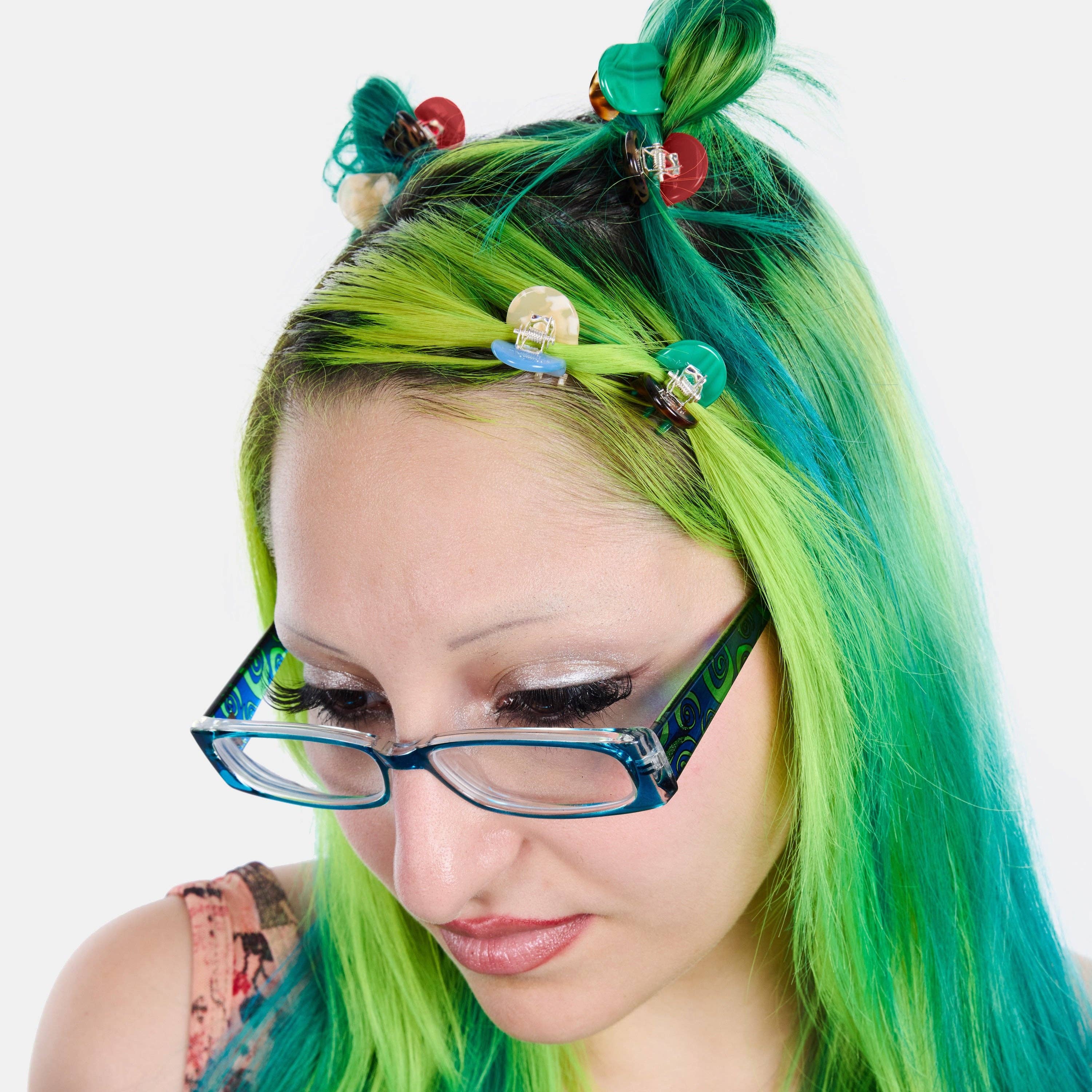 Micro Claws in Hot Mama