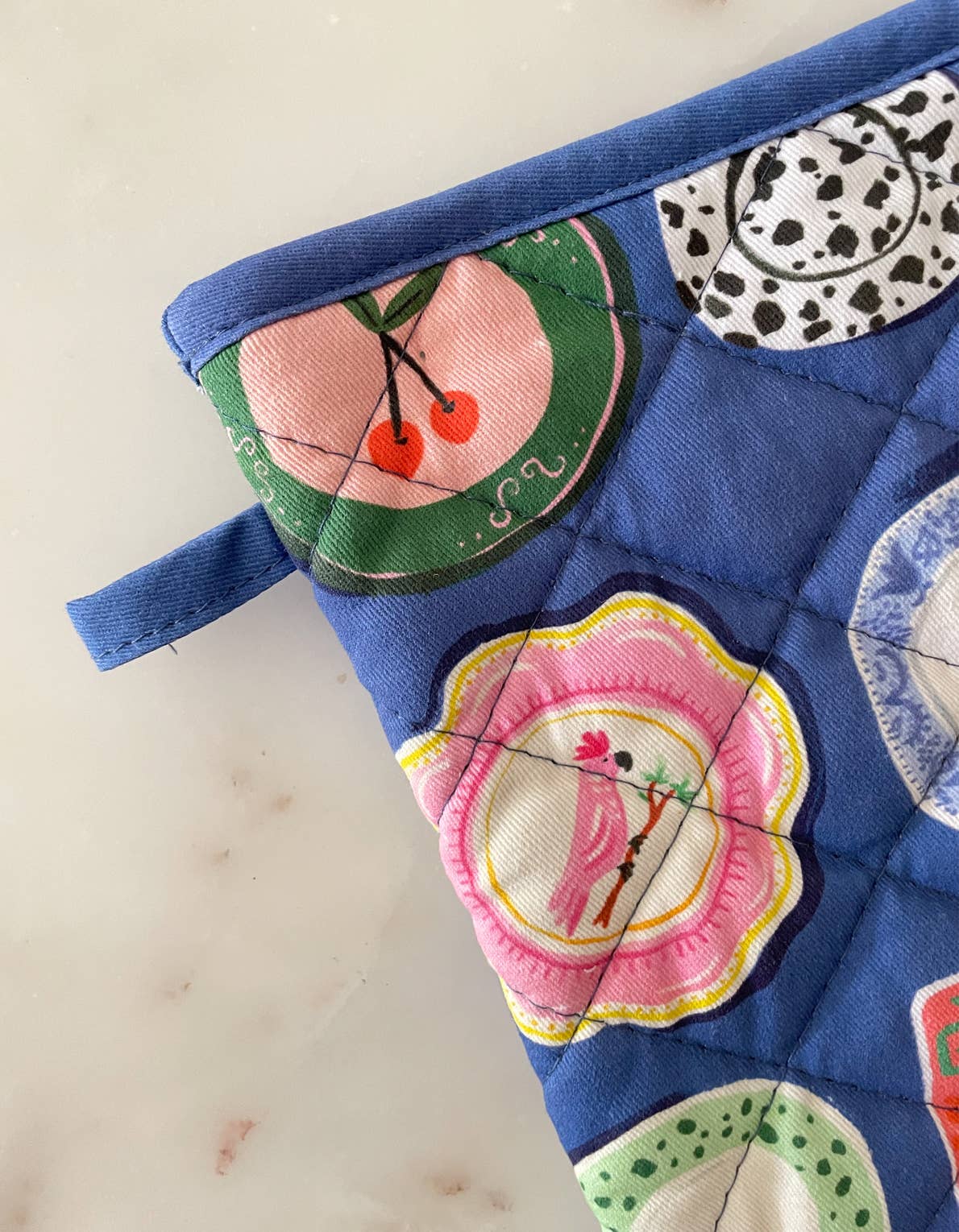 Dinner Plates Oven Mitt + Pot Holder Set - Downerss