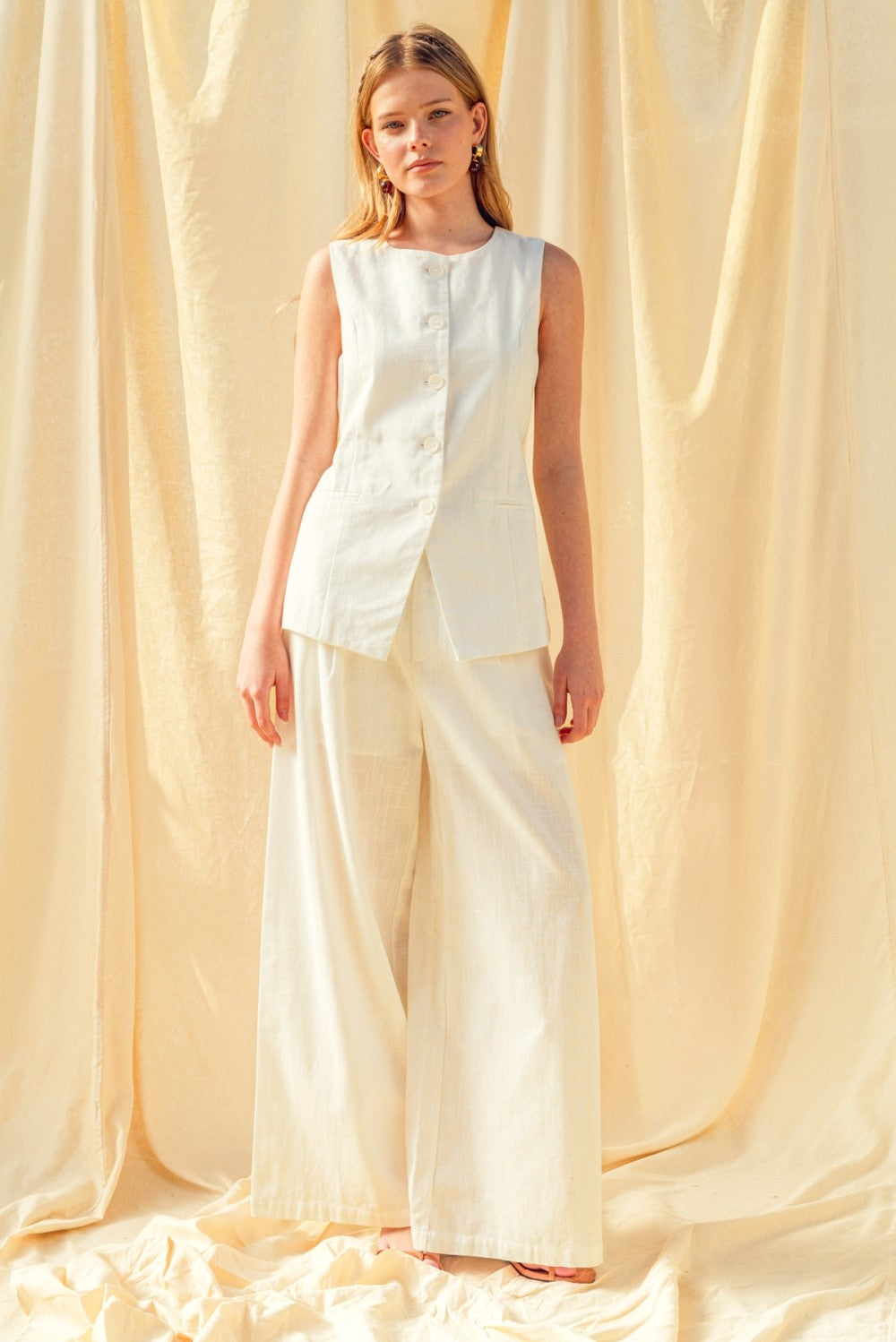 Linen Trousers With Pleated Front