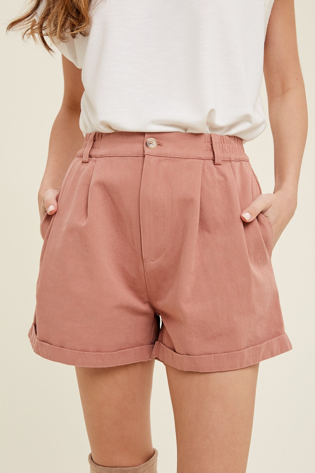 Cuffed Linen Shorts - Light Clay