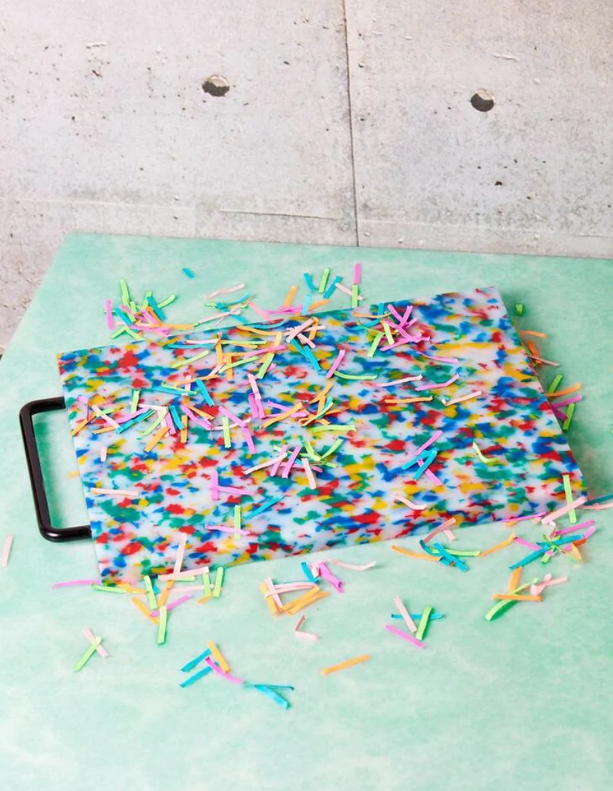 LARGE CUTTING BOARD - MULTI CONFETTI - Downerss