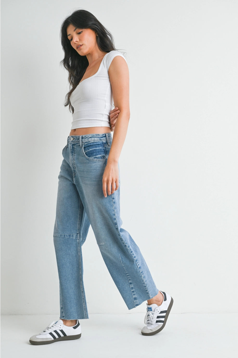 Light Denim Barrel Jeans With Seam