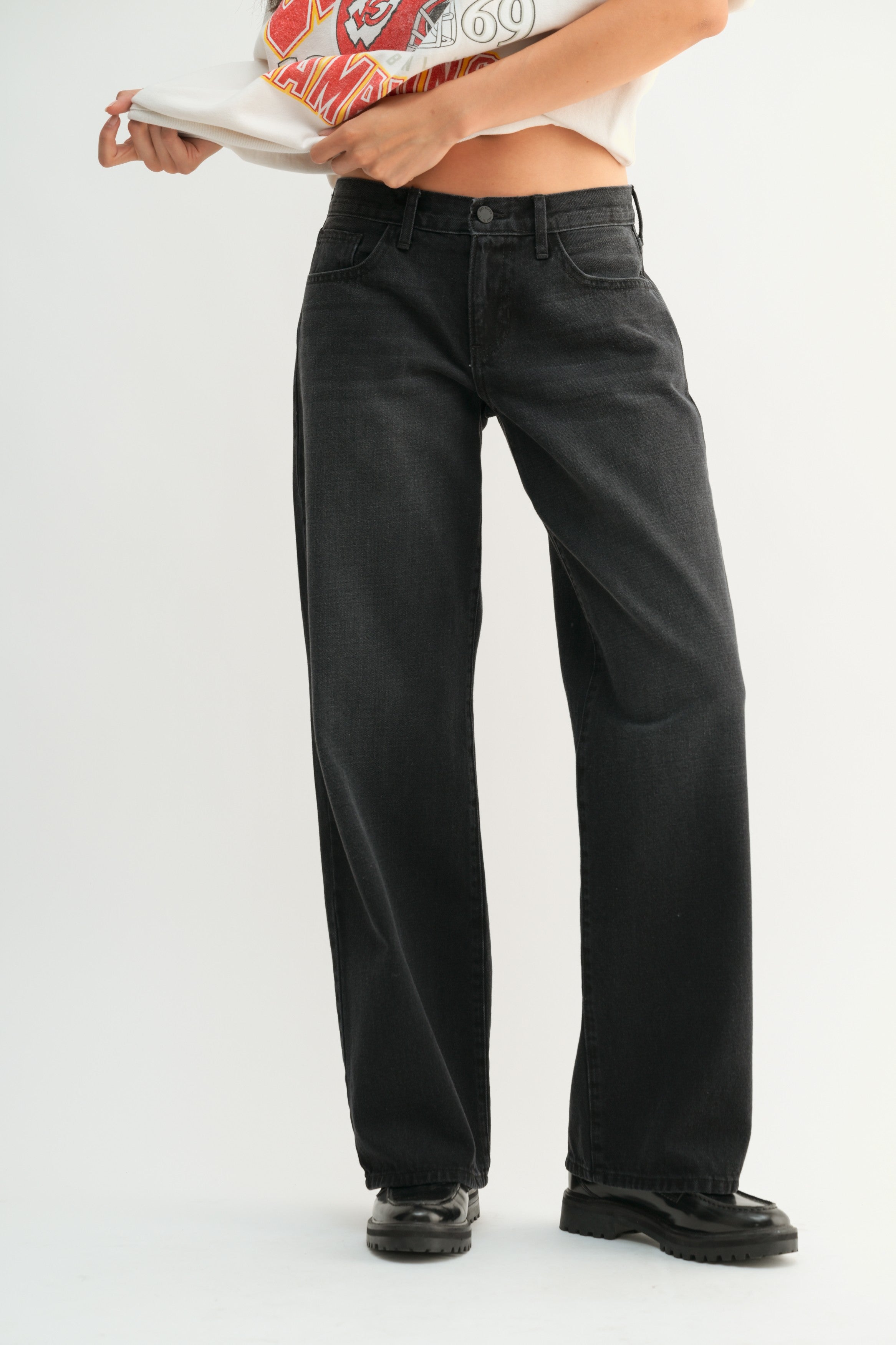 Low Rise Baggy Slouch Jeans - Washed Black