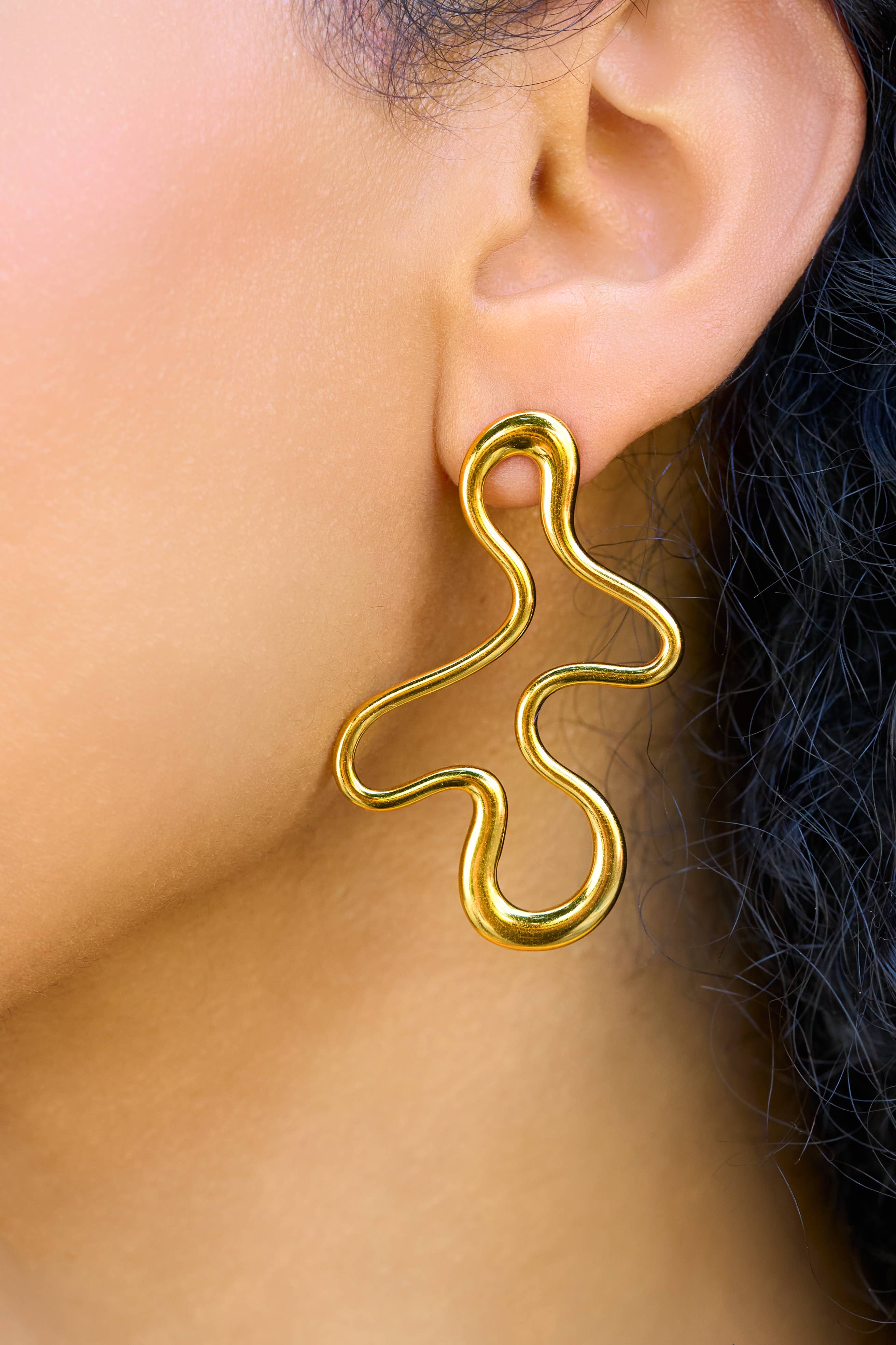 Amoeba Studs