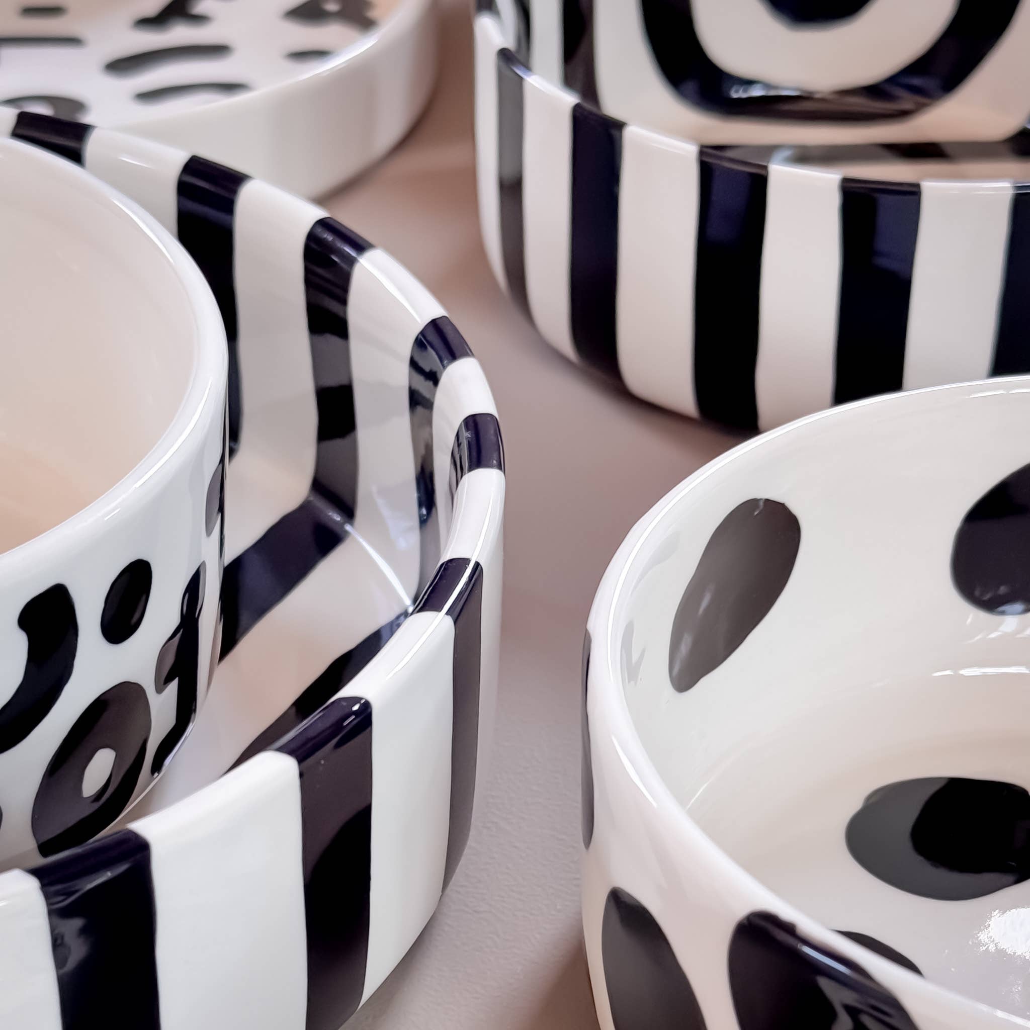 Espresso Stripes - volcano black (set of 2 - 4 pieces)
