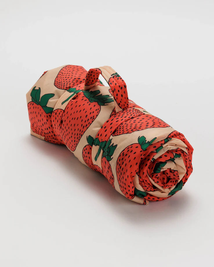 Puffy Picnic Blanket - Strawberry 