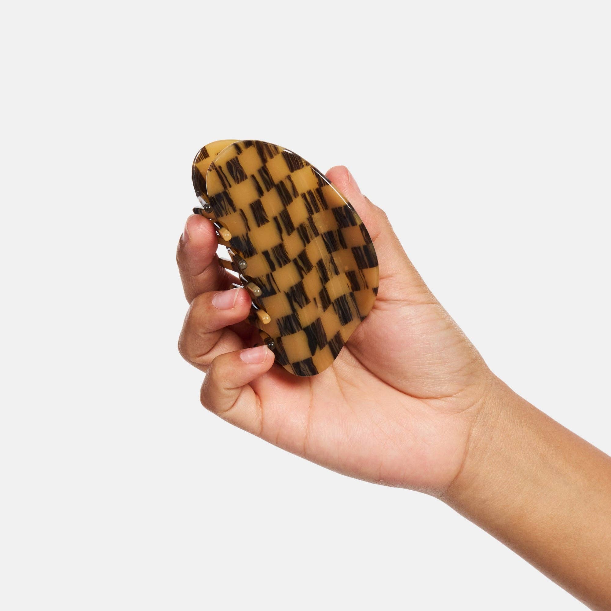 Checker Claw in Mocha 