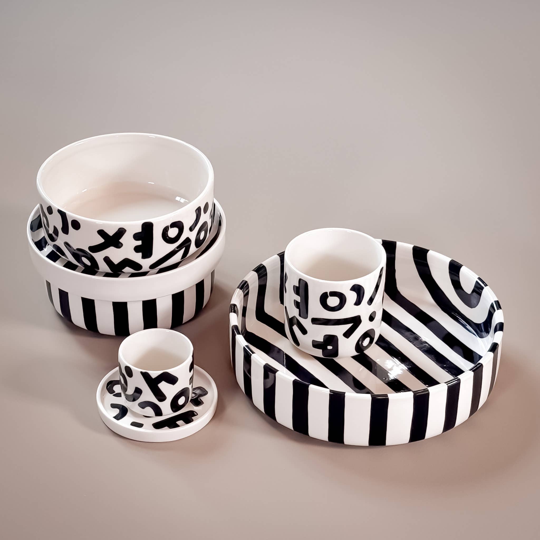 Mug Stripes - volcano black