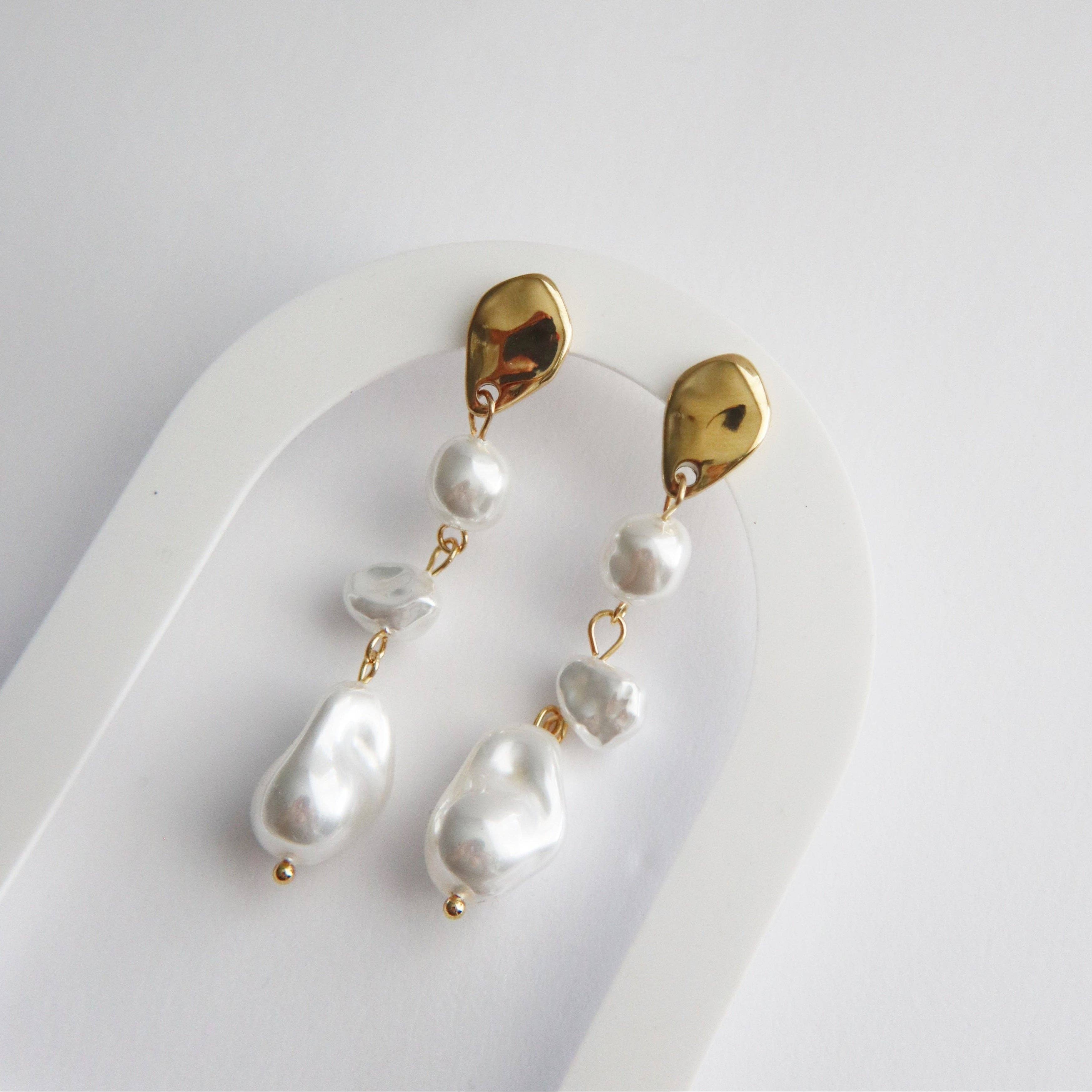 Lune Baroque Pearl Earrings