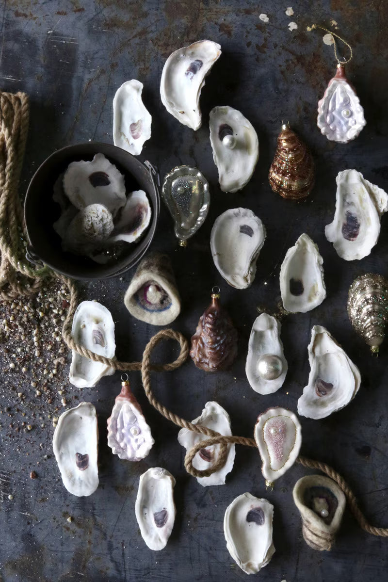 Oyster w/ Pearl Ornament