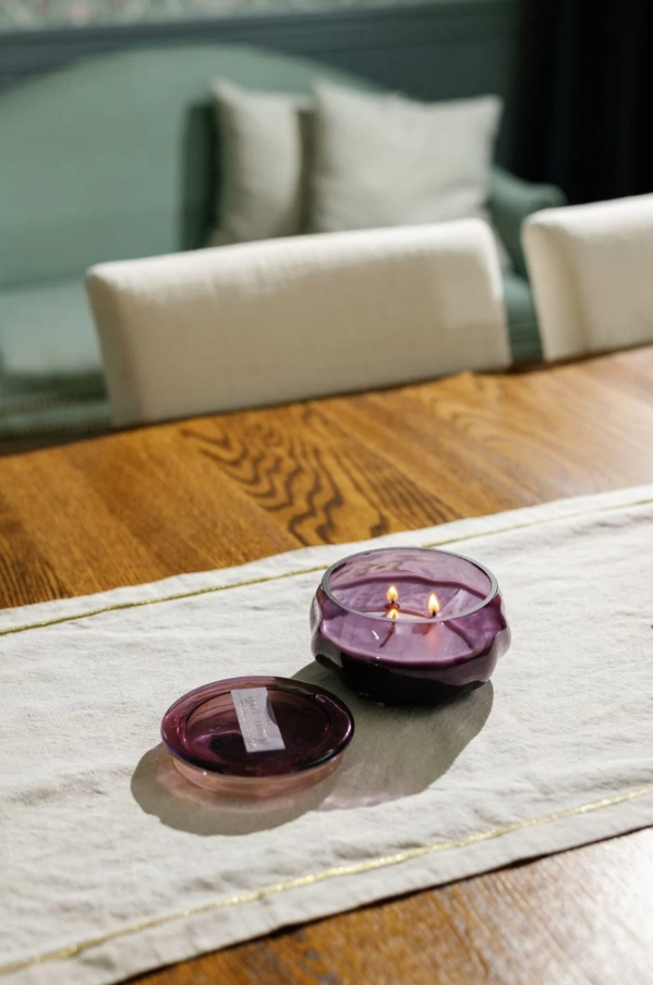 Basalt 10 oz Candle - Violet & Vanilla