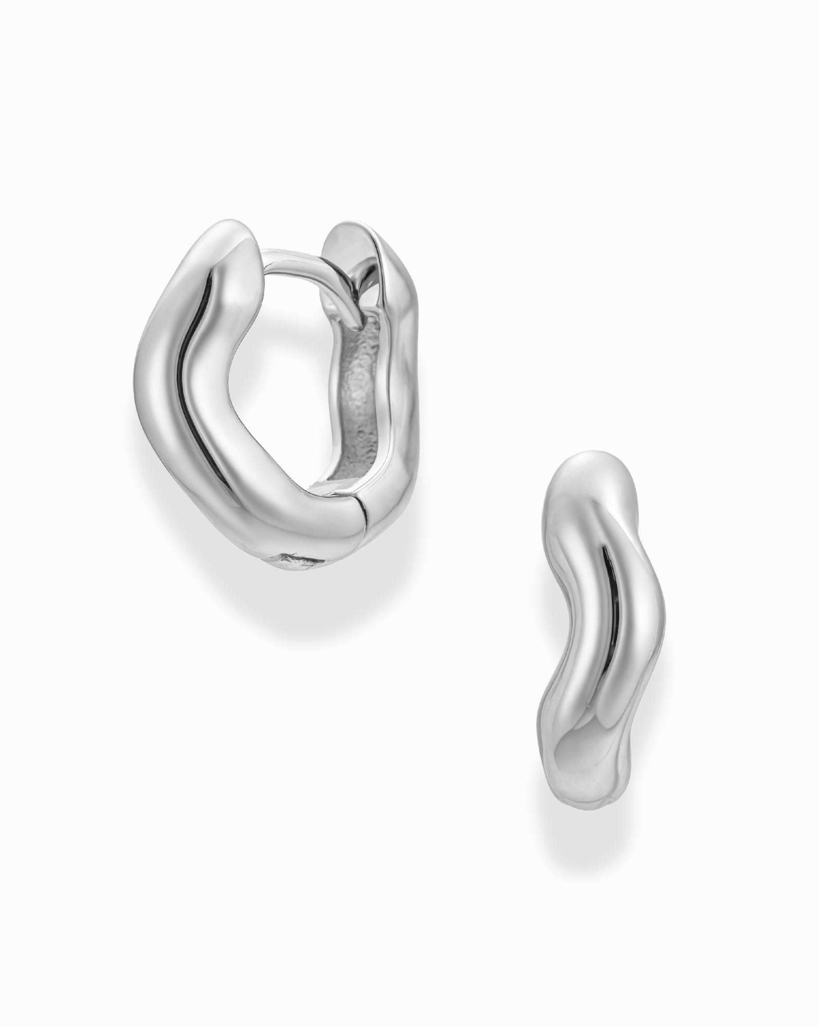 Sloan Wavy Huggies - Silver