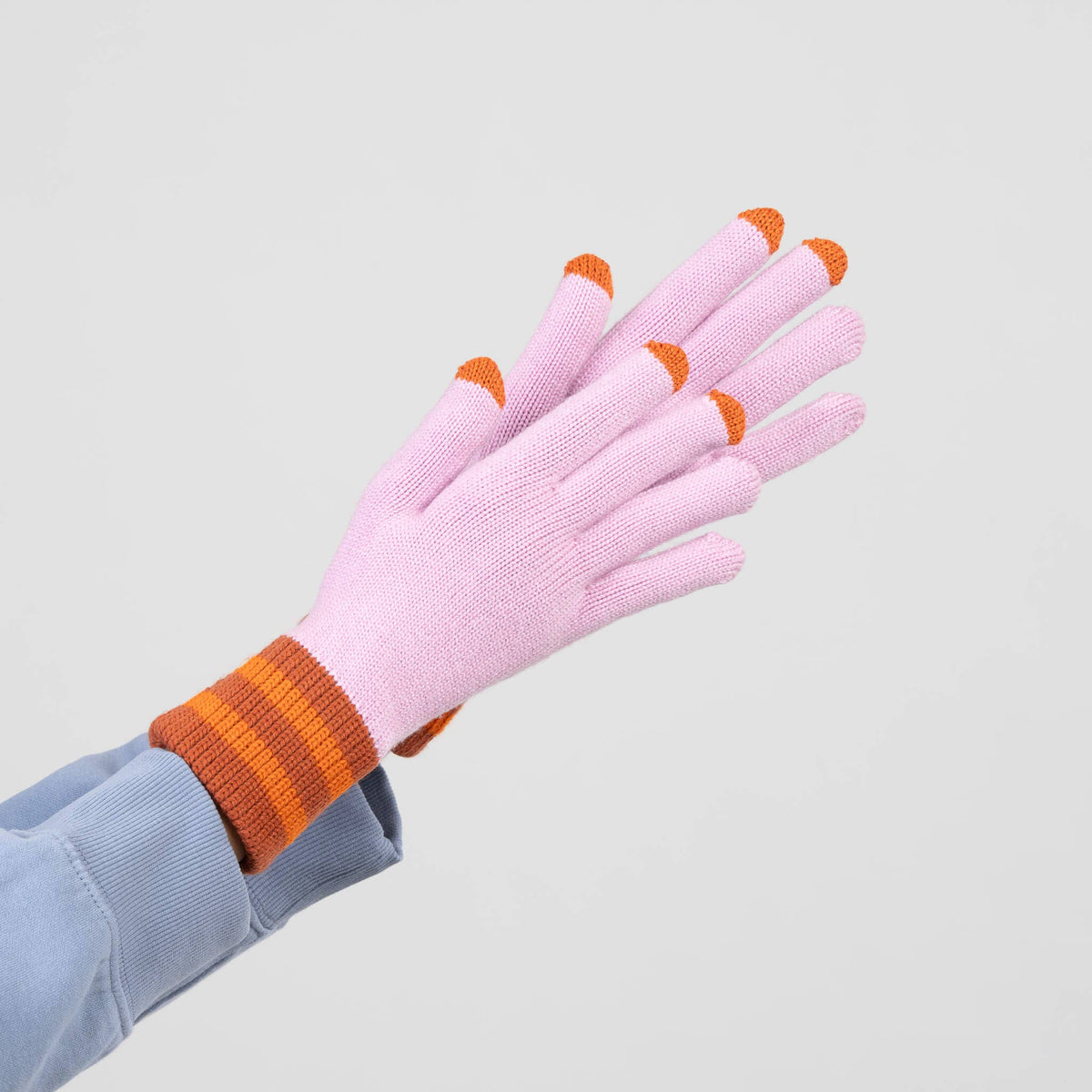 Sport Cuff Touchscreen Gloves: Lilac
