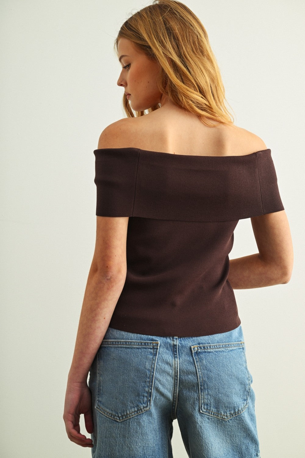 Off Shoulder Ribbed Knitted Top - Brown
