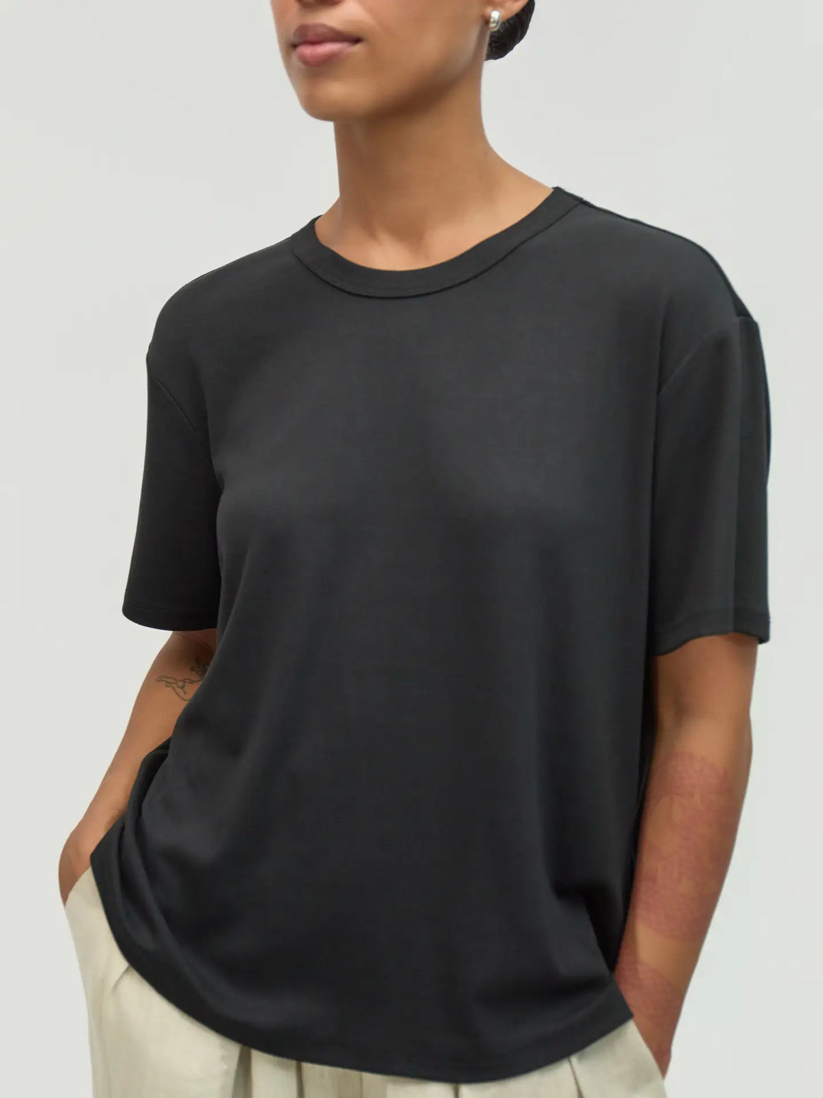 The Lee Tee - Black