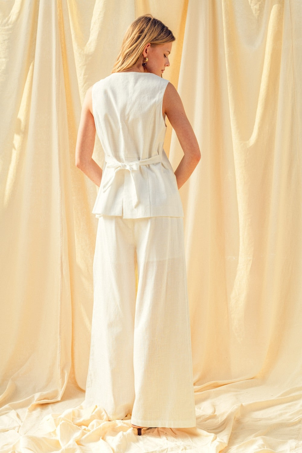 Linen Trousers With Pleated Front